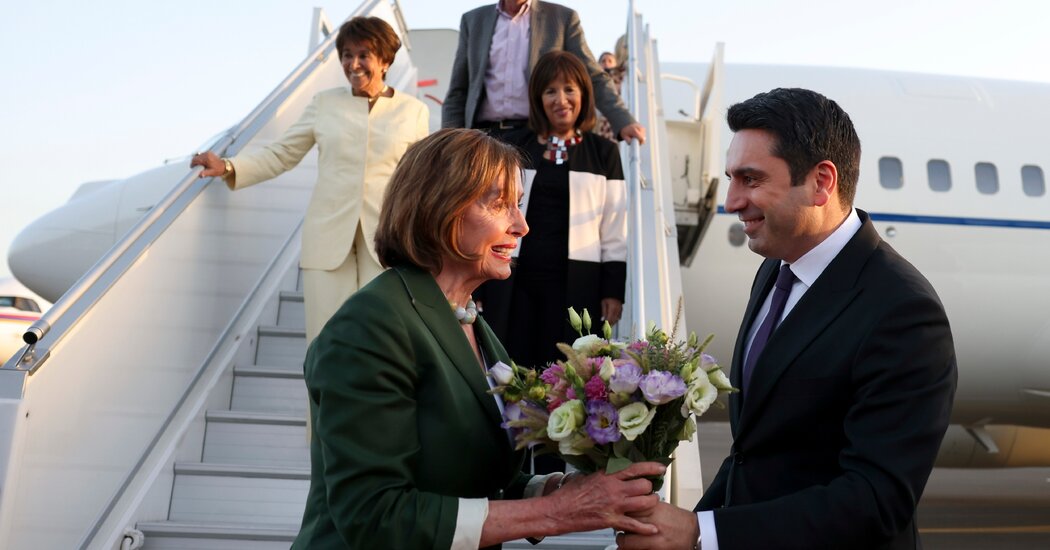 Nancy Pelosi visita Armenia en medio del conflicto con Azerbaiyán