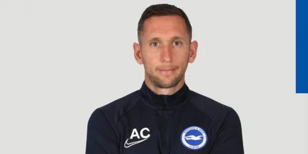 Oficial: Andrew Crofts, nuevo entrenador interino del Brighton