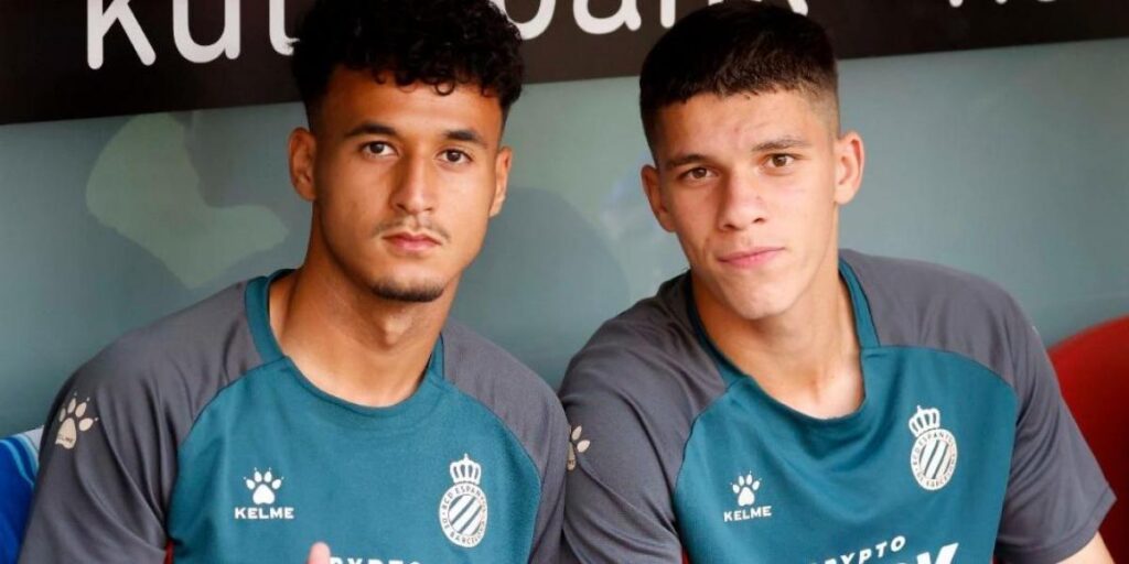 Omar y Simo, la alegría de los debutantes