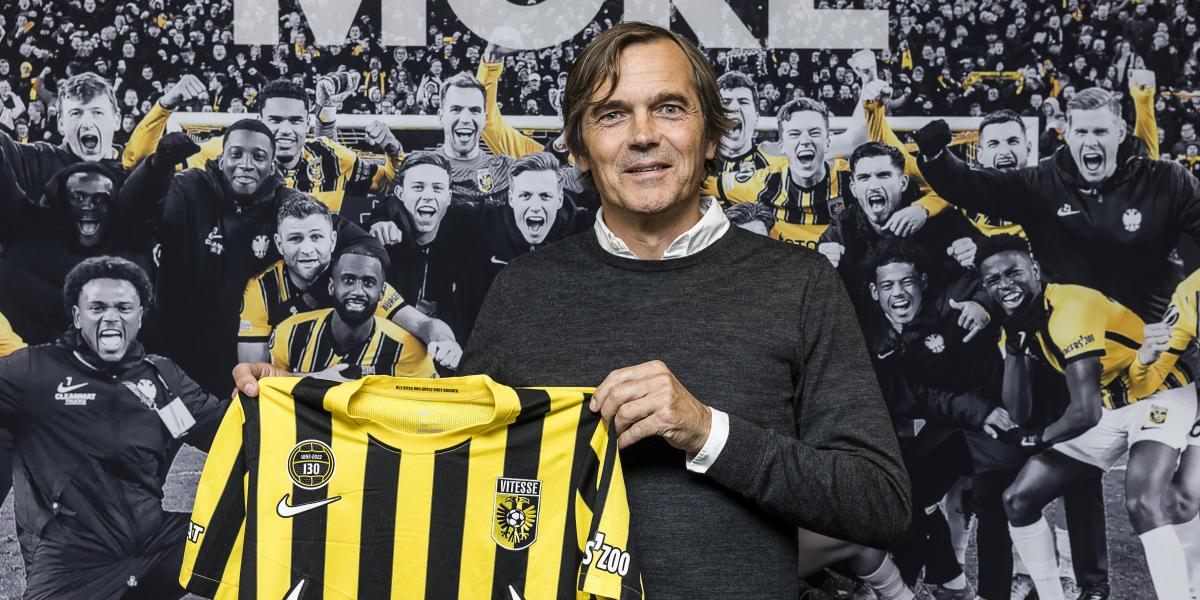 Phillip Cocu vuelve al Vitesse como entrenador