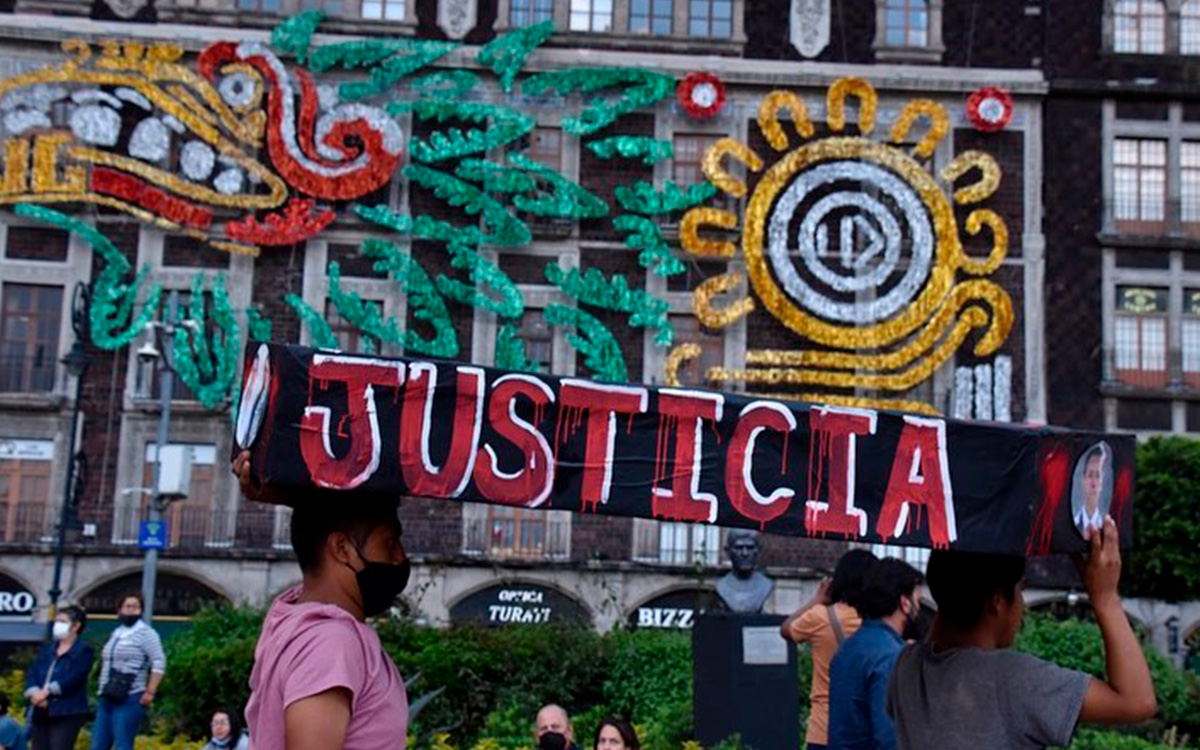 Reconoce López Obrador que cancelación de denuncias a involucrados en Ayotzinapa es por diferencias en gobierno | Entérate