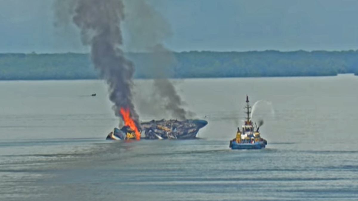 Rescate en el mar: Colombia pone a salvo de incendio a tripulación multinacional de barco venezolano