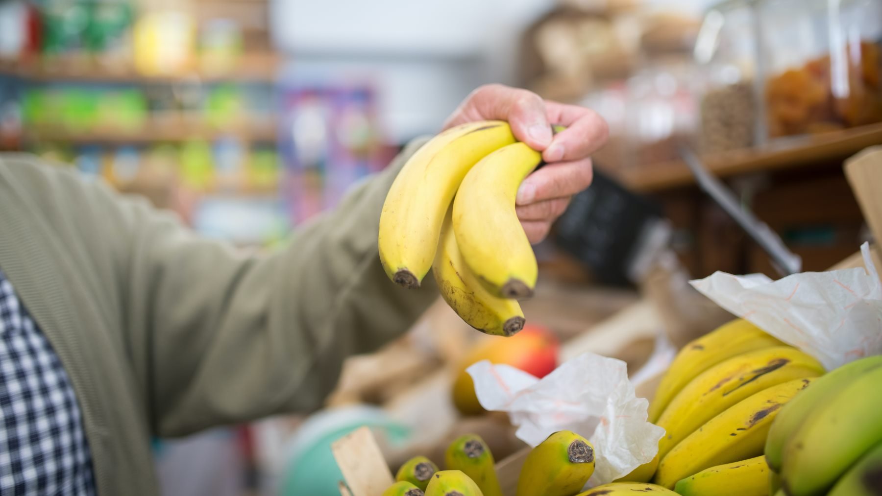 La alarmante señal en tu plátano: tíralo de inmediato
