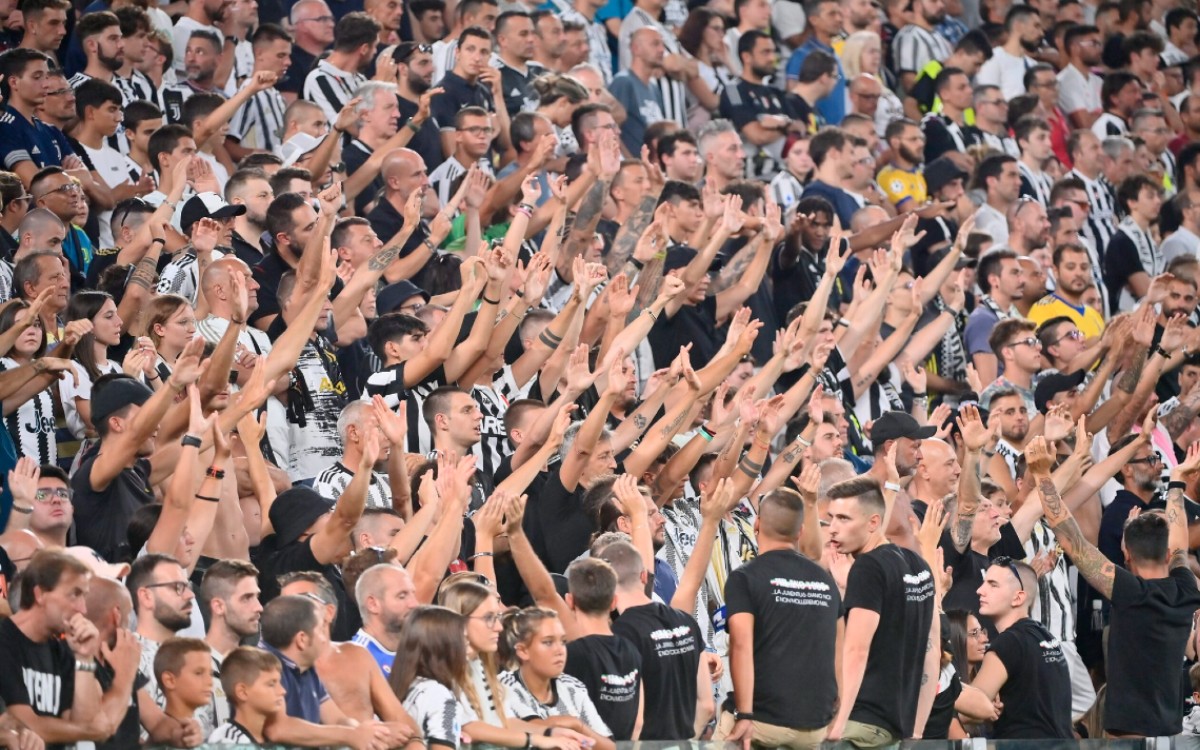 UEFA sanciona a Juventus por comportamiento racista de su afición | Video