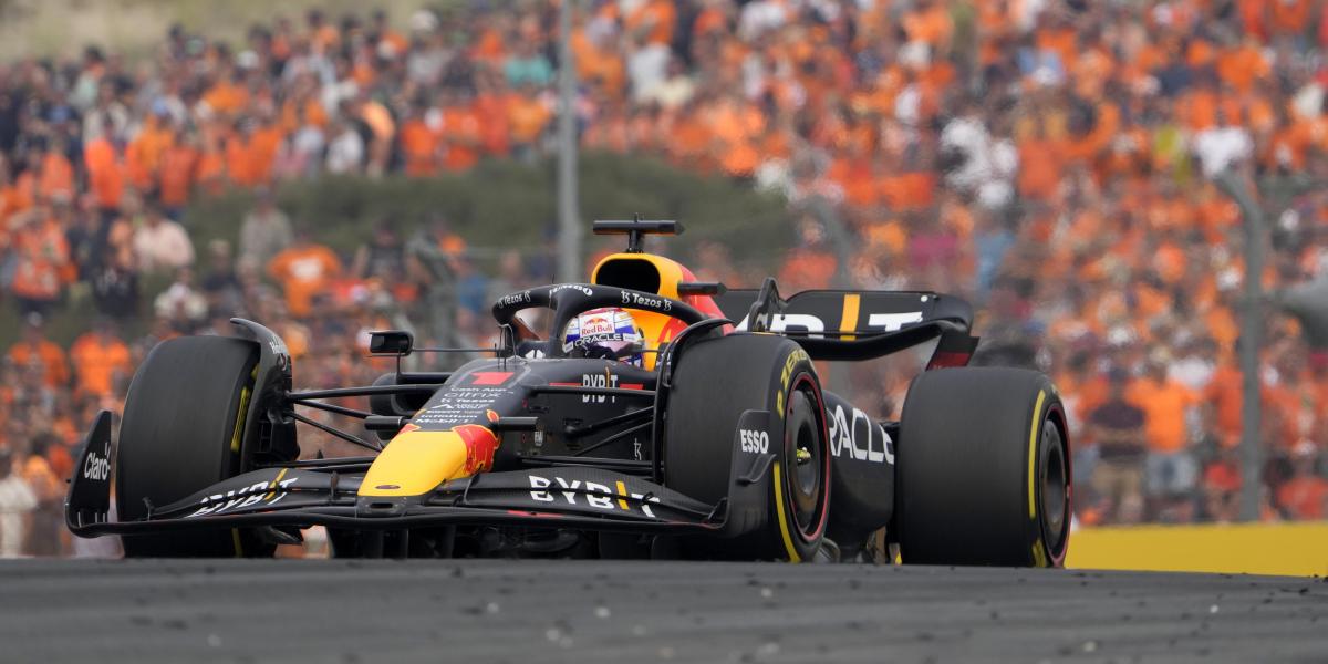 Verstappen, victoria de campeón en Holanda ante los ataques de Mercedes