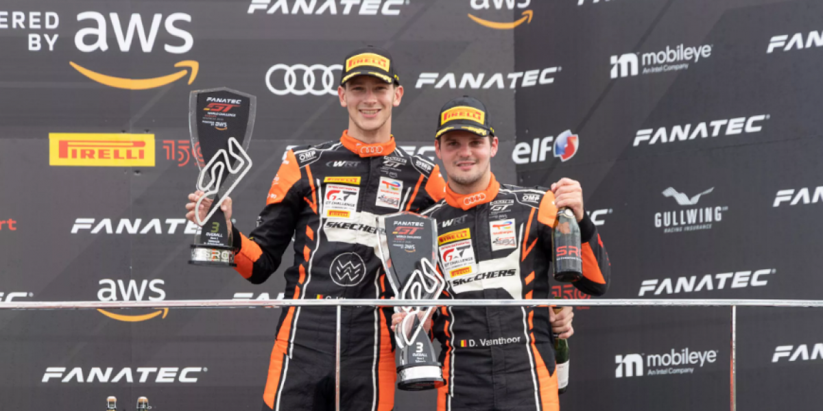 Weerts y Vanthoor ganan la Sprint Cup de la GT World Challenge; Rossi, 12º en Cheste