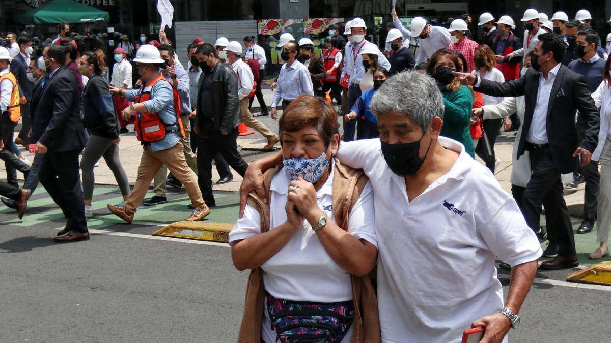 Suman 725 réplicas del sismo de 7.7 que sacudió a México