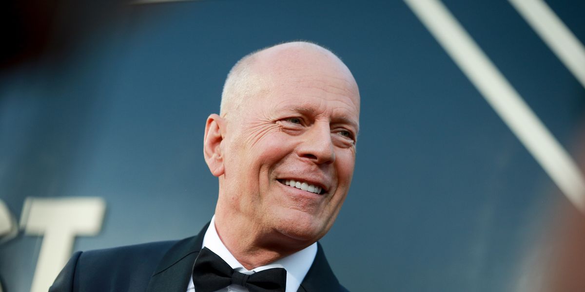 Uf, Bruce Willis no vendió su rostro a una empresa Deepfake después de todo