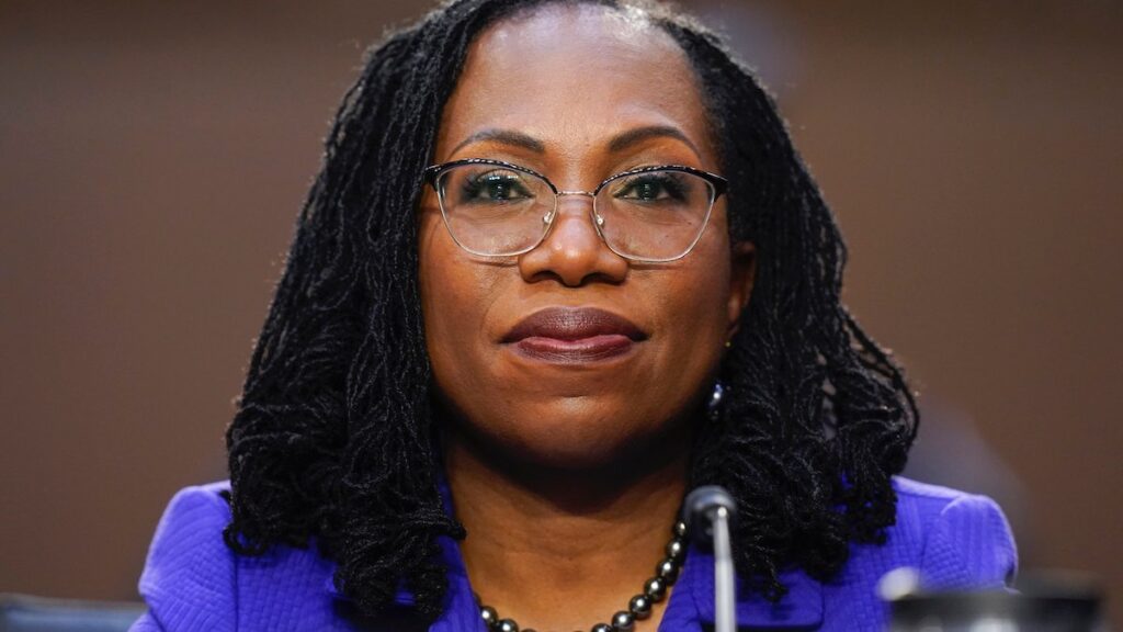 Colocan nombre de la primera jueza afroamericana de la Corte Suprema en una calle en EEUU