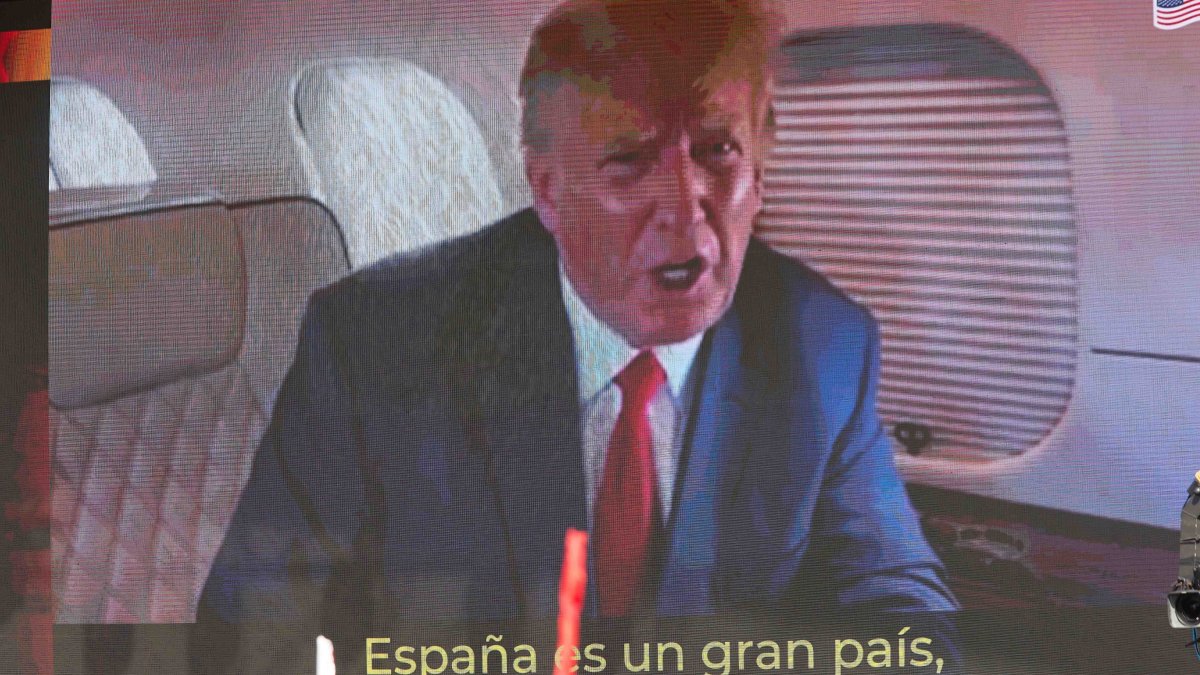 Trump muestra apoyo al partido de extrema derecha de España