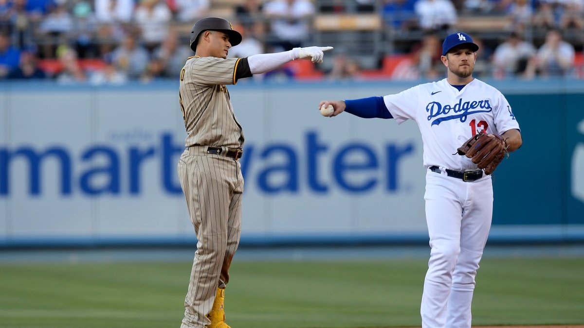 Dodgers y Padres reanudan la serie de la NLDS en el Petco Park de San Diego