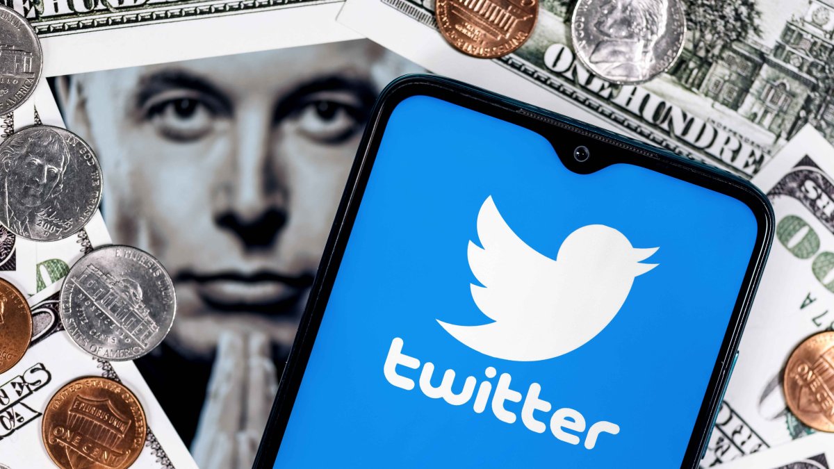 Elon Musk compra oficialmente la red social Twitter; despide a empleados