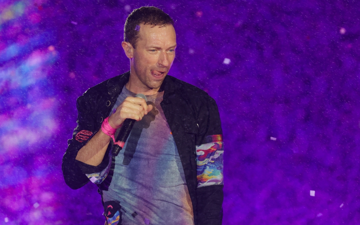 Chris Martin lucha contra grave infección pulmonar; Coldplay pospone gira en Brasil