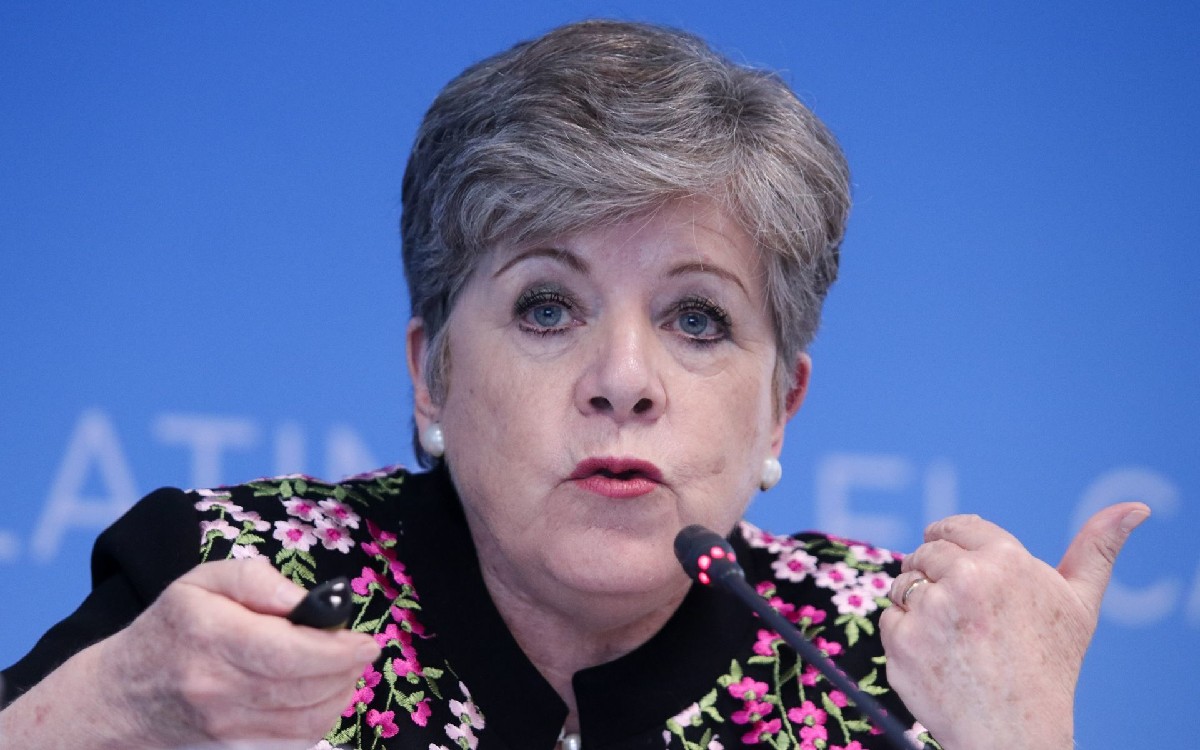 Congresista de EU acusa a Alicia Bárcena de comunista; pide que no lidere el BID