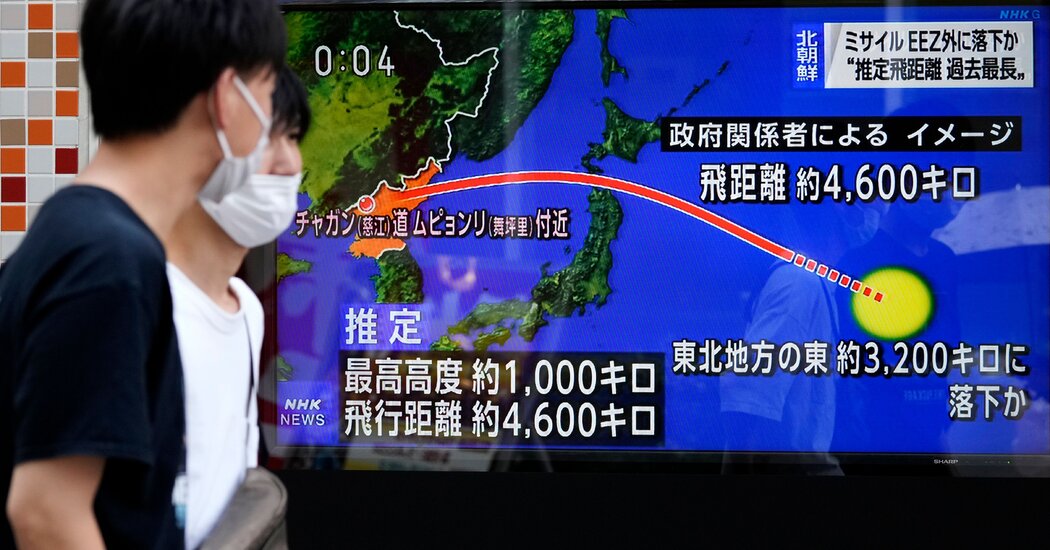 Corea del Norte dispara misil balístico sobre Japón en gran escalada
