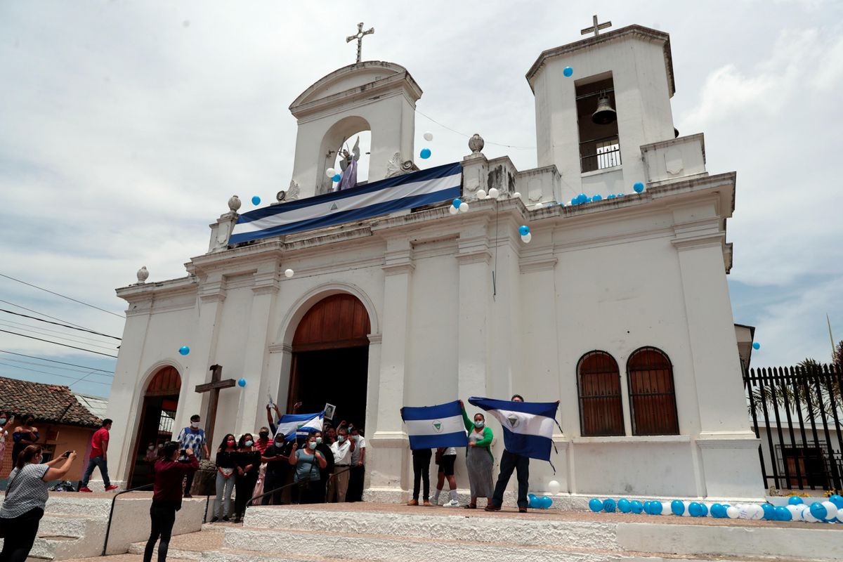 Daniel Ortega profundiza la persecución de sacerdotes con el arresto del cura Enrique Martínez