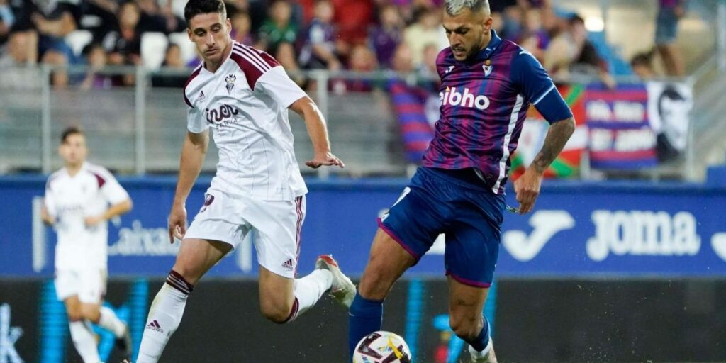 Eibar y Albacete empatan desde el punto de penalti