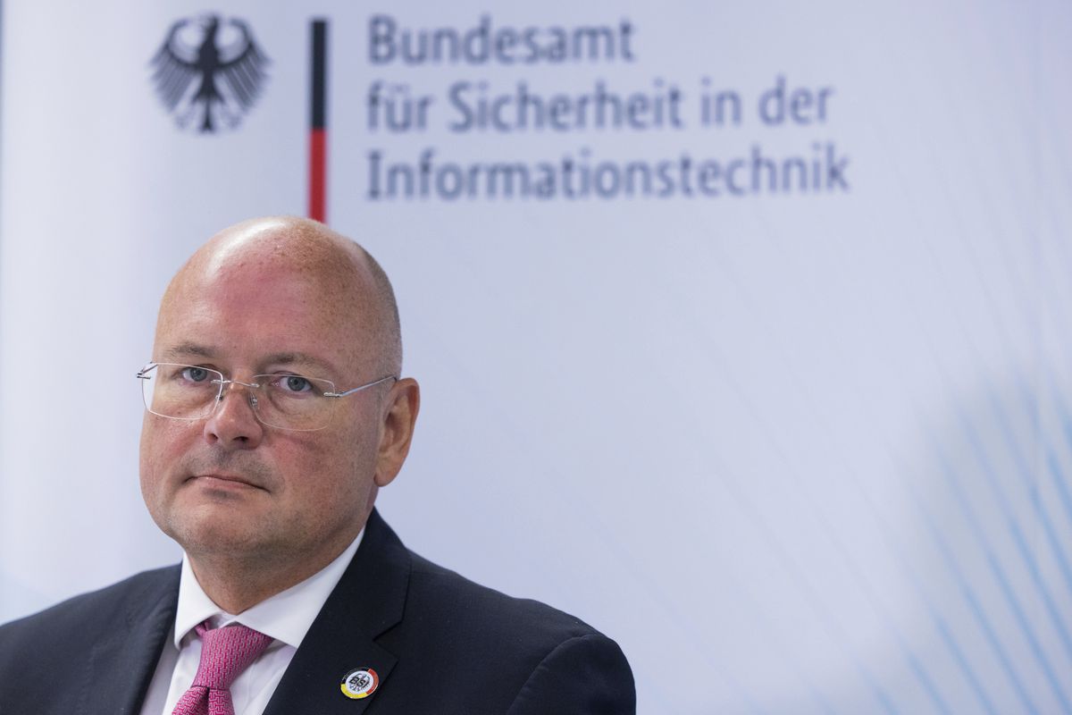 El Gobierno alemán destituye al jefe de ciberseguridad por la sospecha de vínculos con los servicios secretos rusos