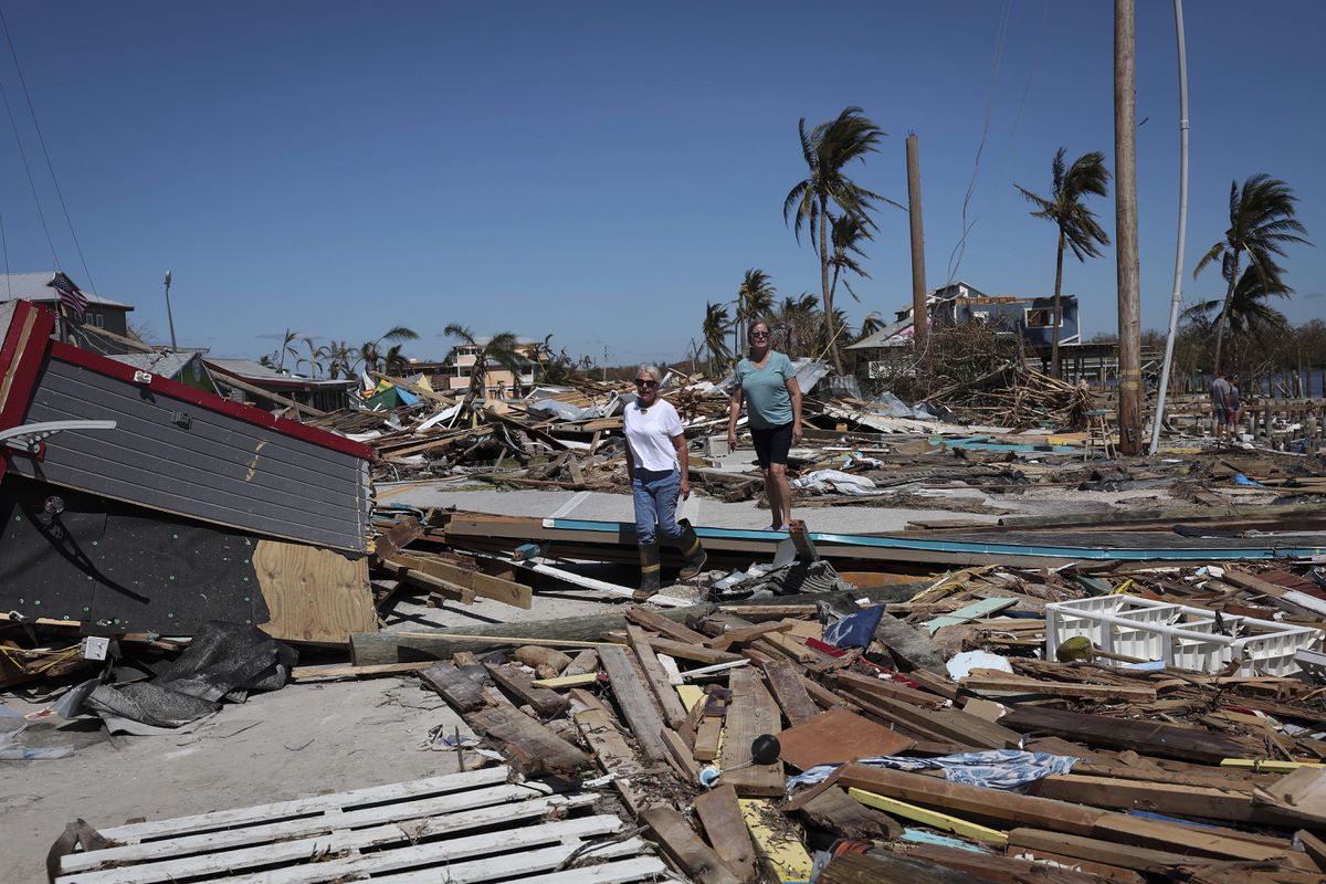 El huracán ‘Ian’ deja en Florida un rastro de devastación y decenas de muertos