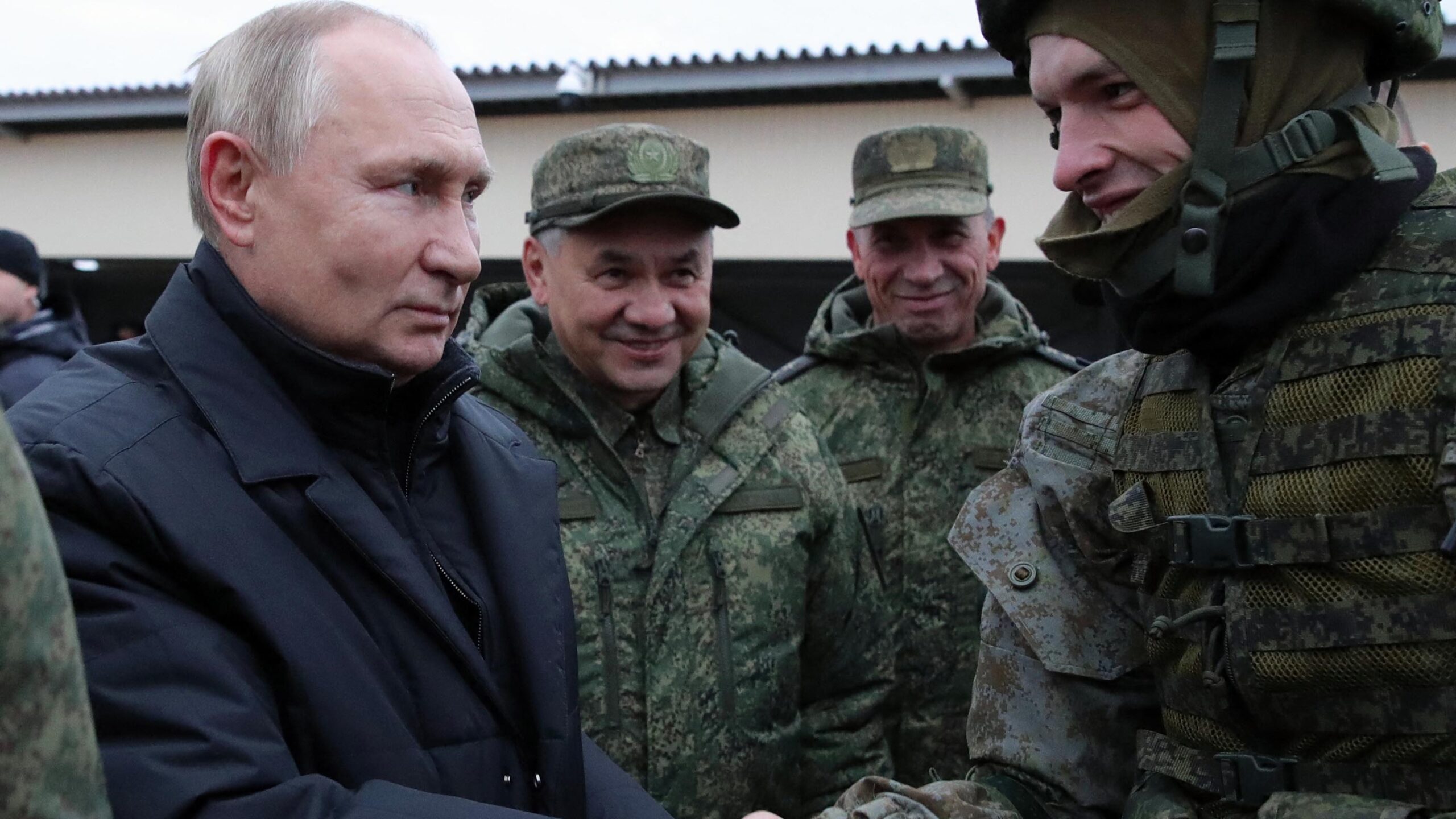 El ministro de defensa de Rusia acusa a Ucrania de preparar una “provocación” con dispositivos radiactivos