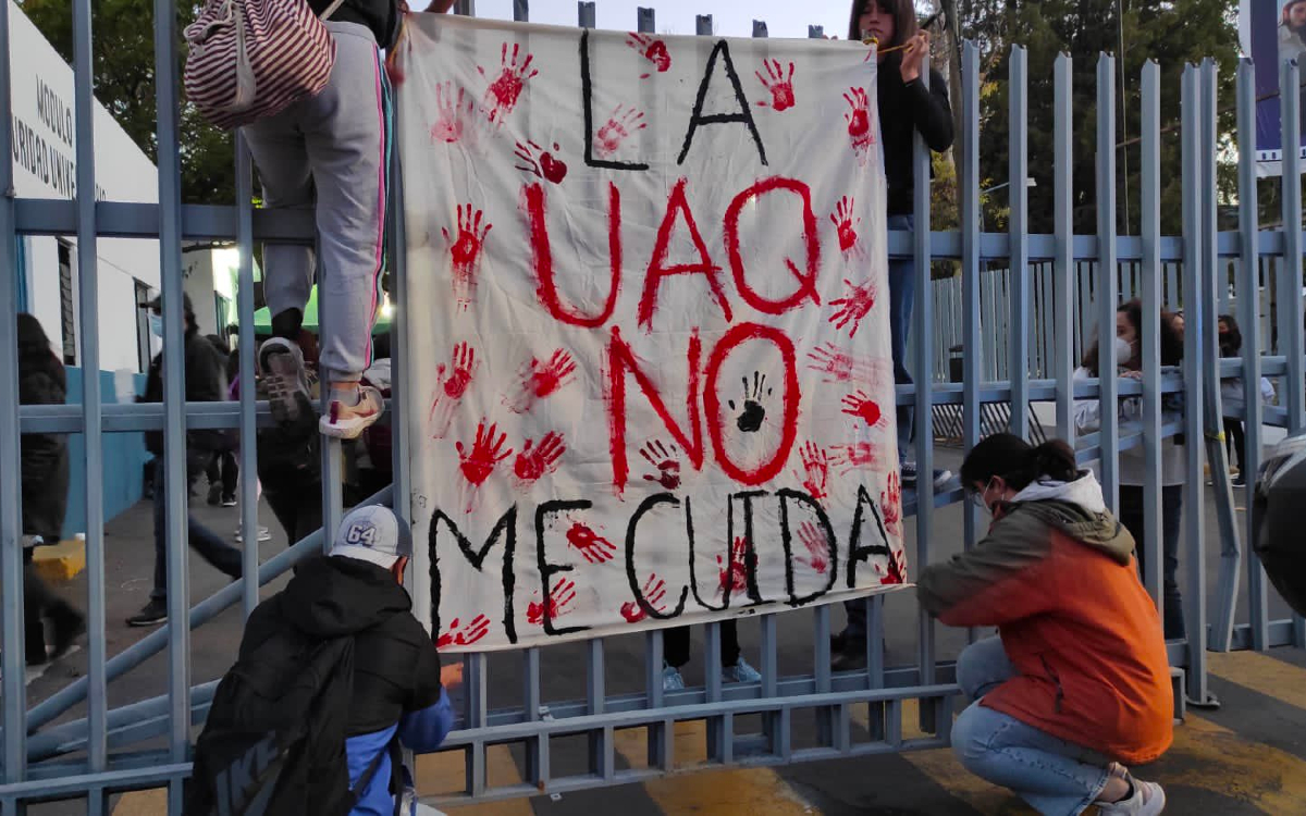 Estudiantes de la UAQ protestan por denuncias de acoso
