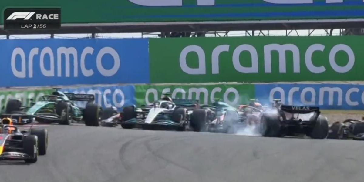 F1 GP Estados Unidos: ¡Desastre para Sainz en la salida por un toque de Russell!