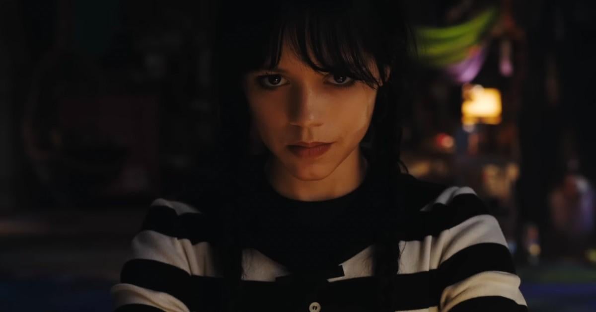 Jenna Ortega detalla los desafíos “estresantes y confusos” del spin-off de la familia Addams