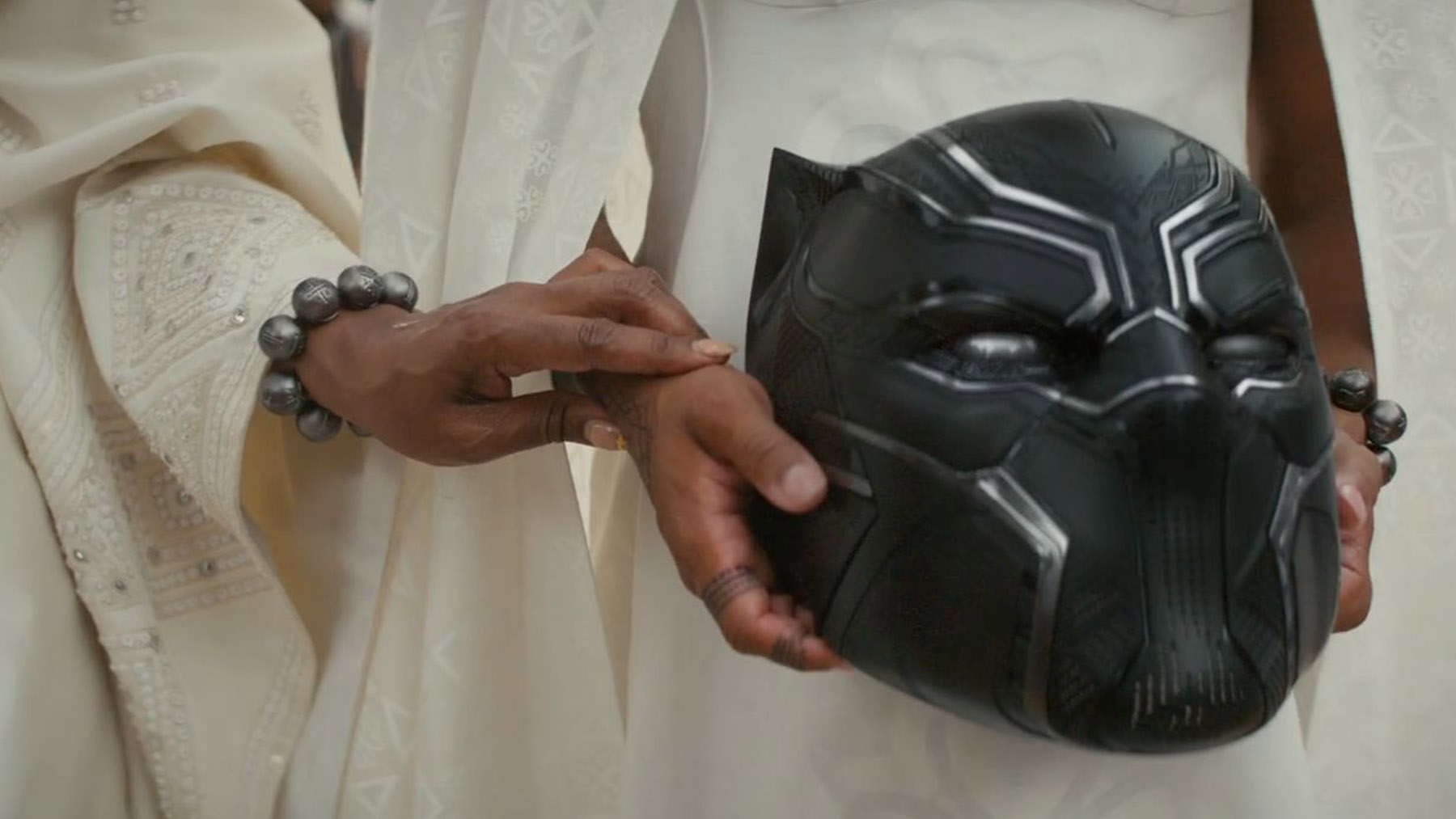 La diseñadora de vestuario de ‘Black Panther: Wakanda Forever’ explica cómo homenajearán a Chadwick Boseman