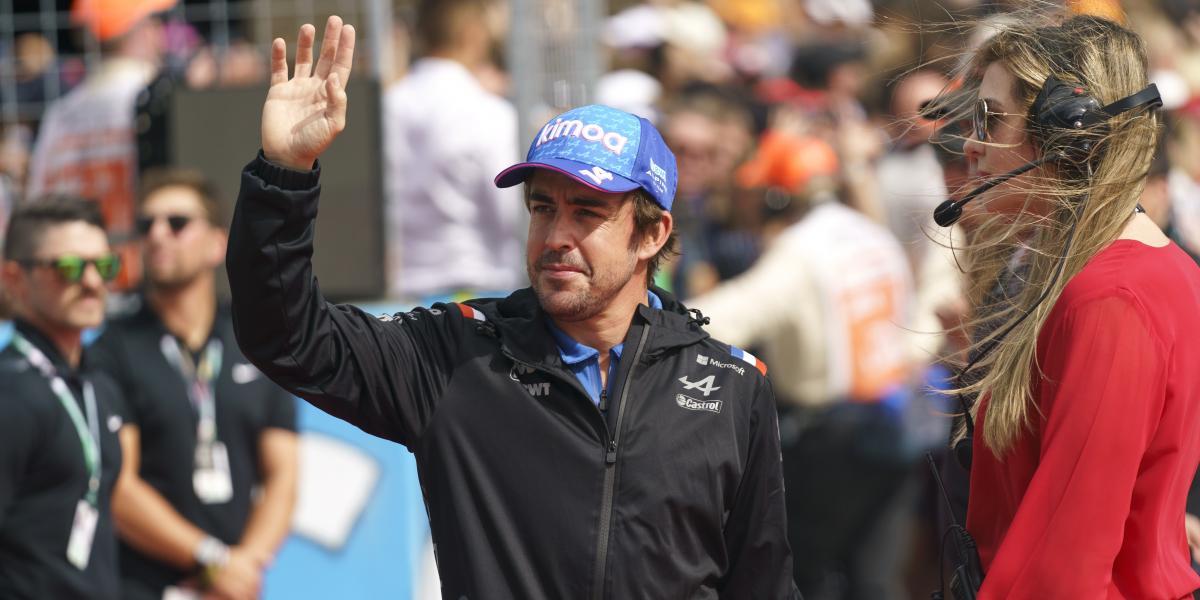 Lío con la sanción a Fernando Alonso: La FIA mantiene su decisión y después rectifica