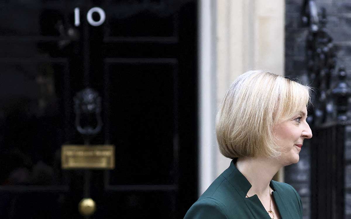Liz Truss abandonó Downing Street y defendió las medidas tomadas por su gobierno