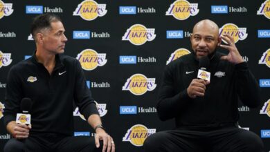 Los Lakers renuevan a su arquitecto