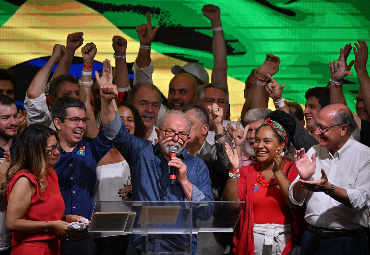 Lula gana las elecciones a Bolsonaro en la victoria más reñida de la historia de Brasil