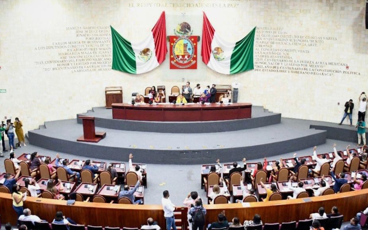 Oaxaca aprueba permanencia del Ejército en las calles hasta 2028; primer estado del país
