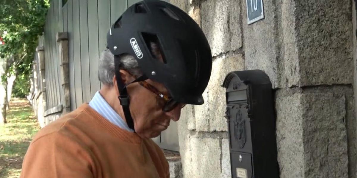 Ortega Cano se distrae rodando en bicicleta