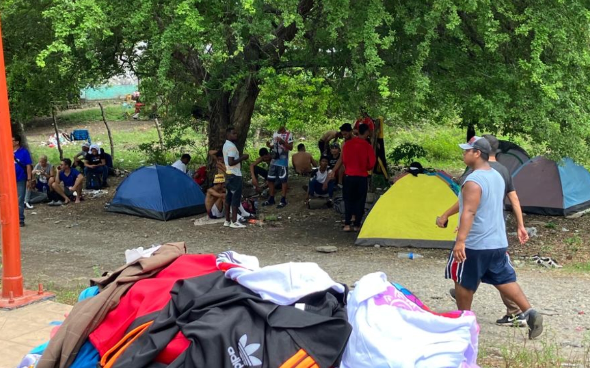 ‘Queremos cumplir nuestro sueño americano’: Migrantes venezolanos varados en Oaxaca; piden los dejen entrar a EU