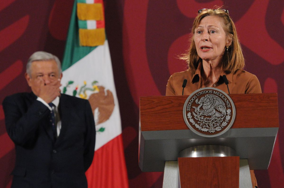 Tatiana Clouthier renuncia a la secretaría de Economía de México