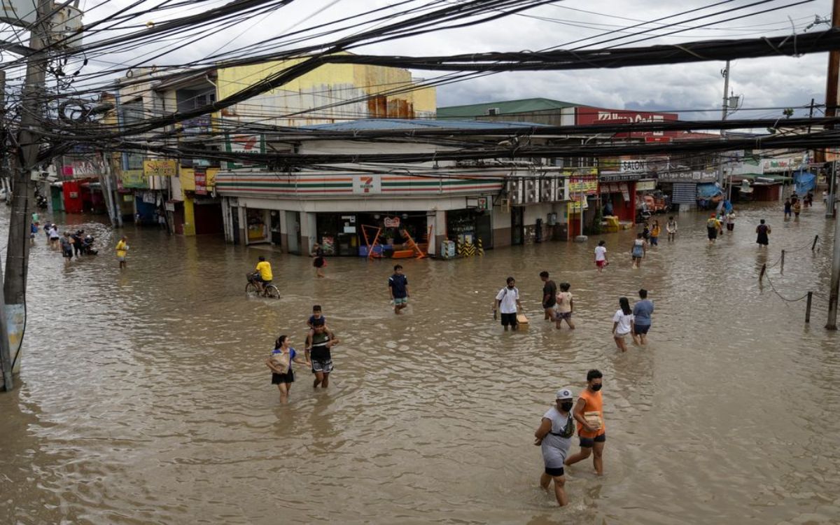 Tormenta Nalgae provocó 98 muertes en Filipinas; 63 siguen desaparecidos