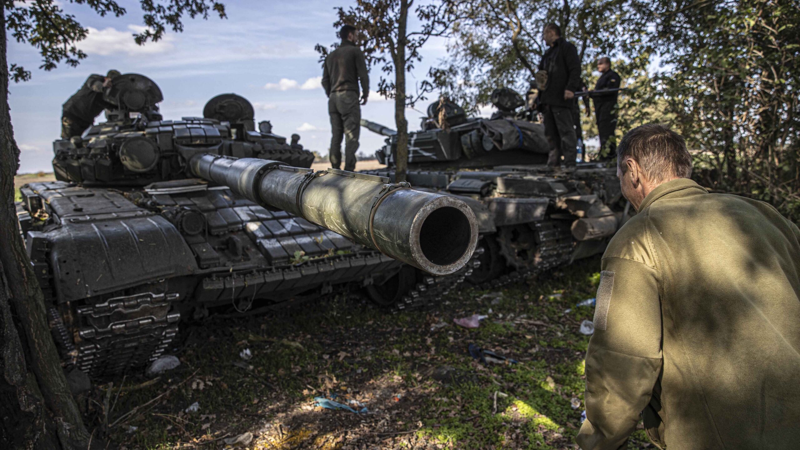 Tropas rusas y ucranianas se preparan para una gran batalla por la estratégica ciudad portuaria de Kherson
