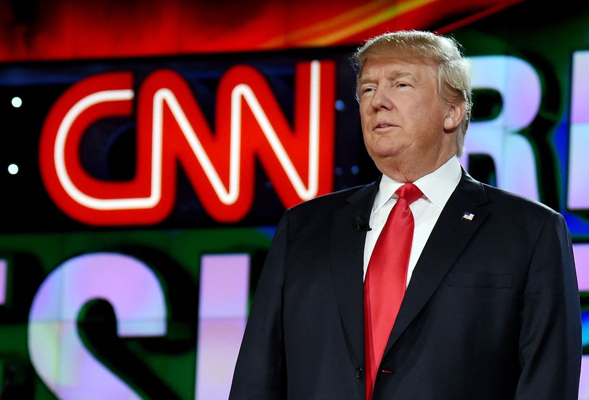 Trump demanda a la CNN por difamación y le reclama 475 millones de dólares