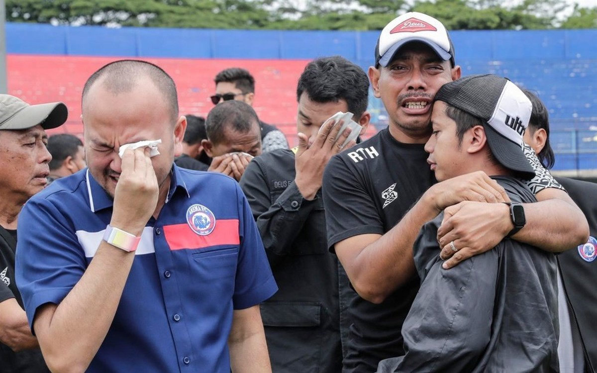 UEFA tendrá un minuto de silencio por la tragedia en Indonesia | Video