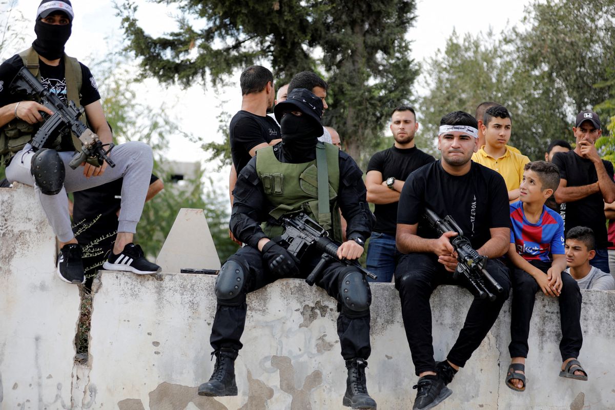 Dios, Tiktok y M-16 la nueva generación de combatientes palestinos