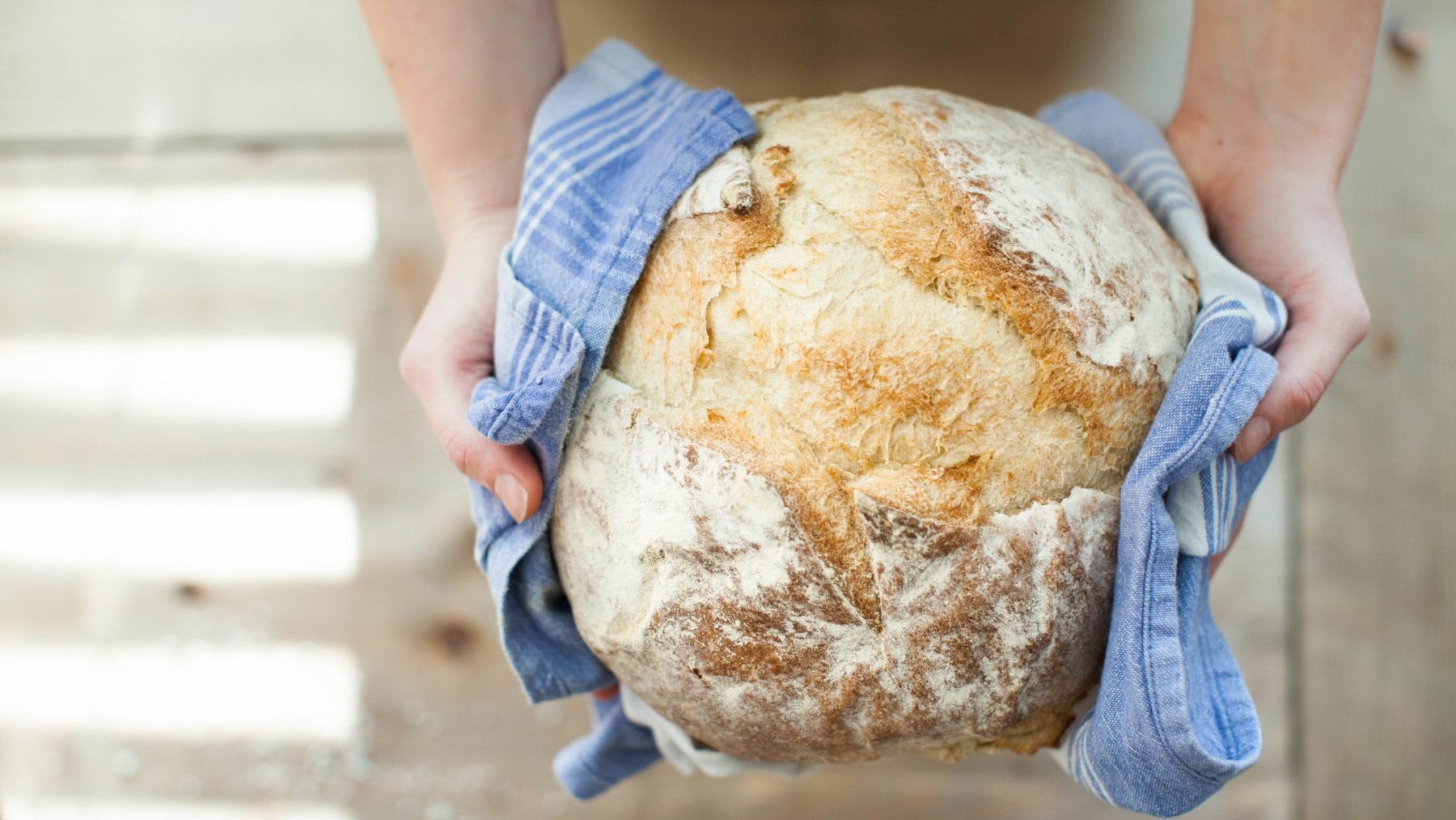 los expertos revelan si engorda más la miga o la corteza del pan