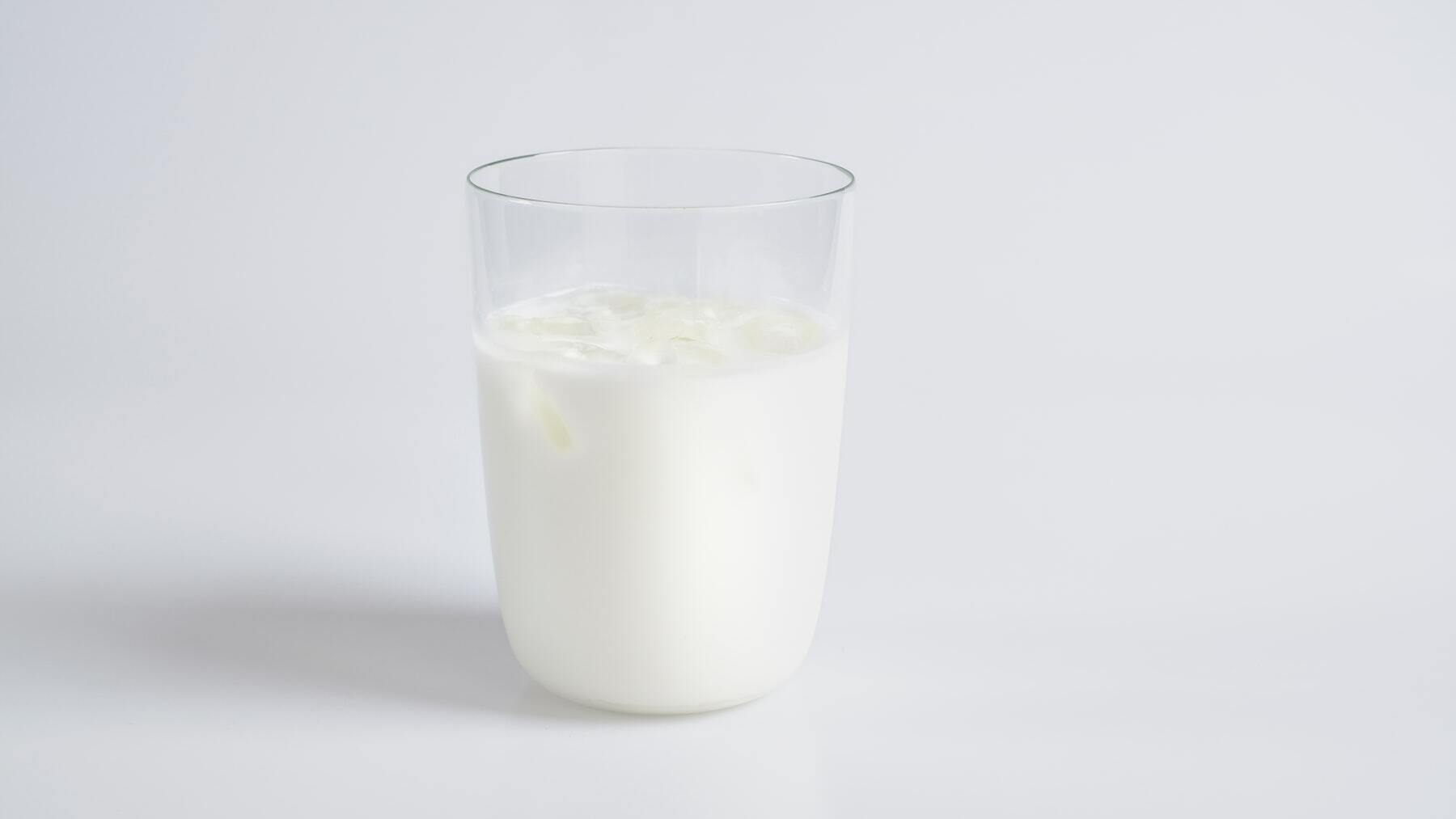¿Cuántos días dura la leche abierta en la nevera?