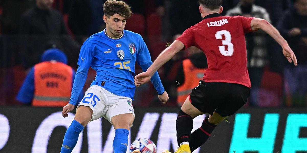 1-3: Italia remonta a Albania en el histórico debut de Pafundi