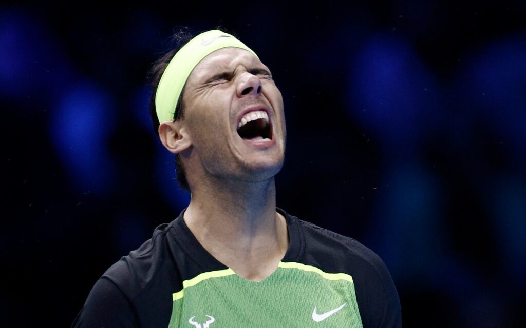ATP Finals: Queda Rafael Nadal al borde de la eliminación | Video