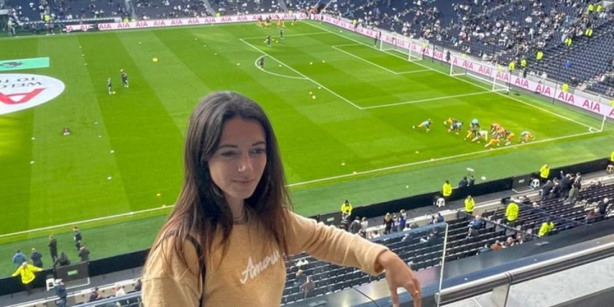 Aitana Bonmatí, espectadora de lujo en el Tottenham Hotspur Stadium