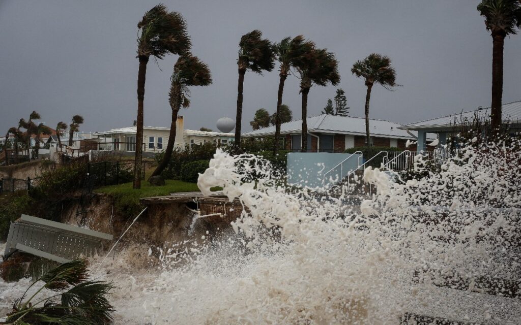 Al menos 1,220 vuelos cancelados en EU por la tormenta tropical Nicole
