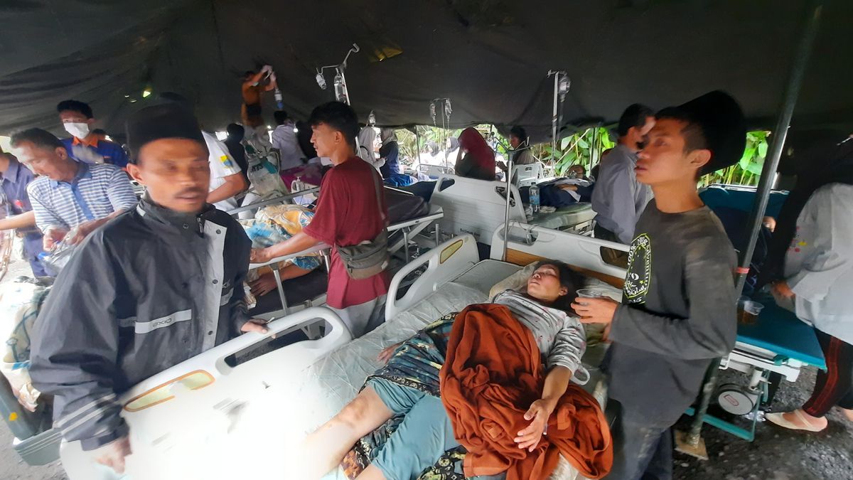 Al menos 56 muertos y cientos de heridos en un fuerte terremoto en Indonesia