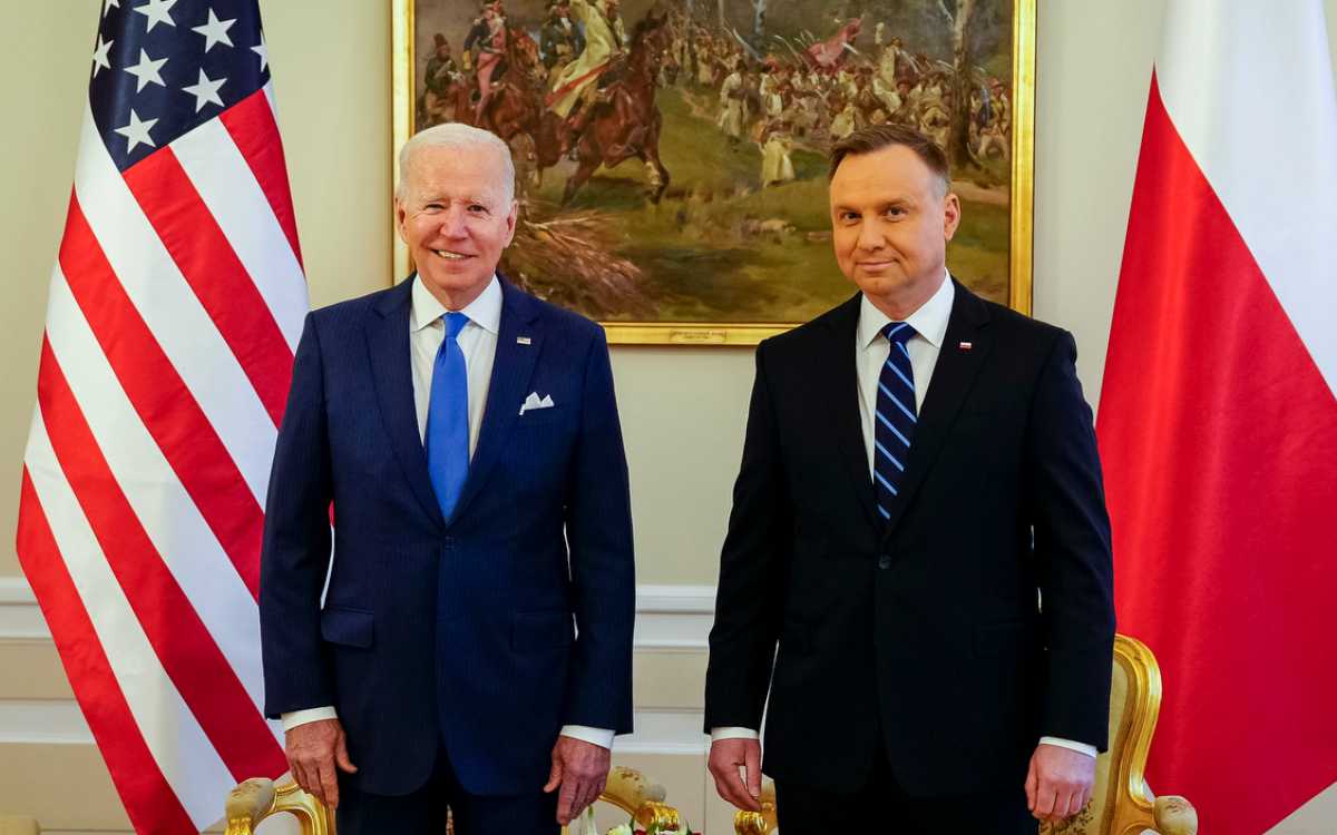 Biden expresa a presidente de Polonia ‘férreo’ compromiso con la OTAN