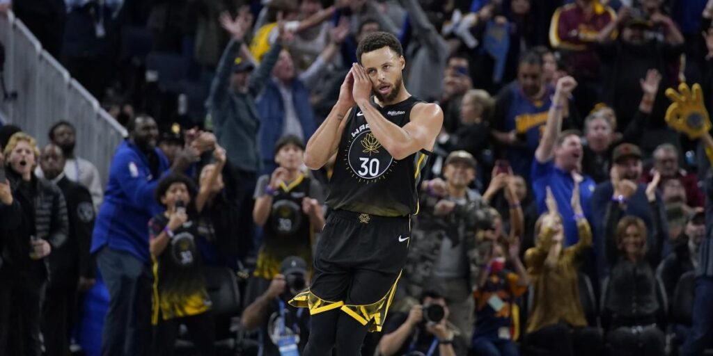 Curry impone su voluntad en un espectacular Warriors-Cavaliers